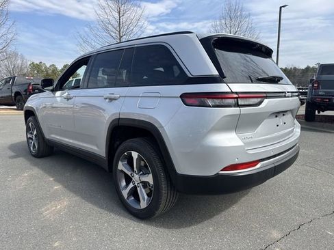 New 2026 Jeep Grand Cherokee Limited image 11