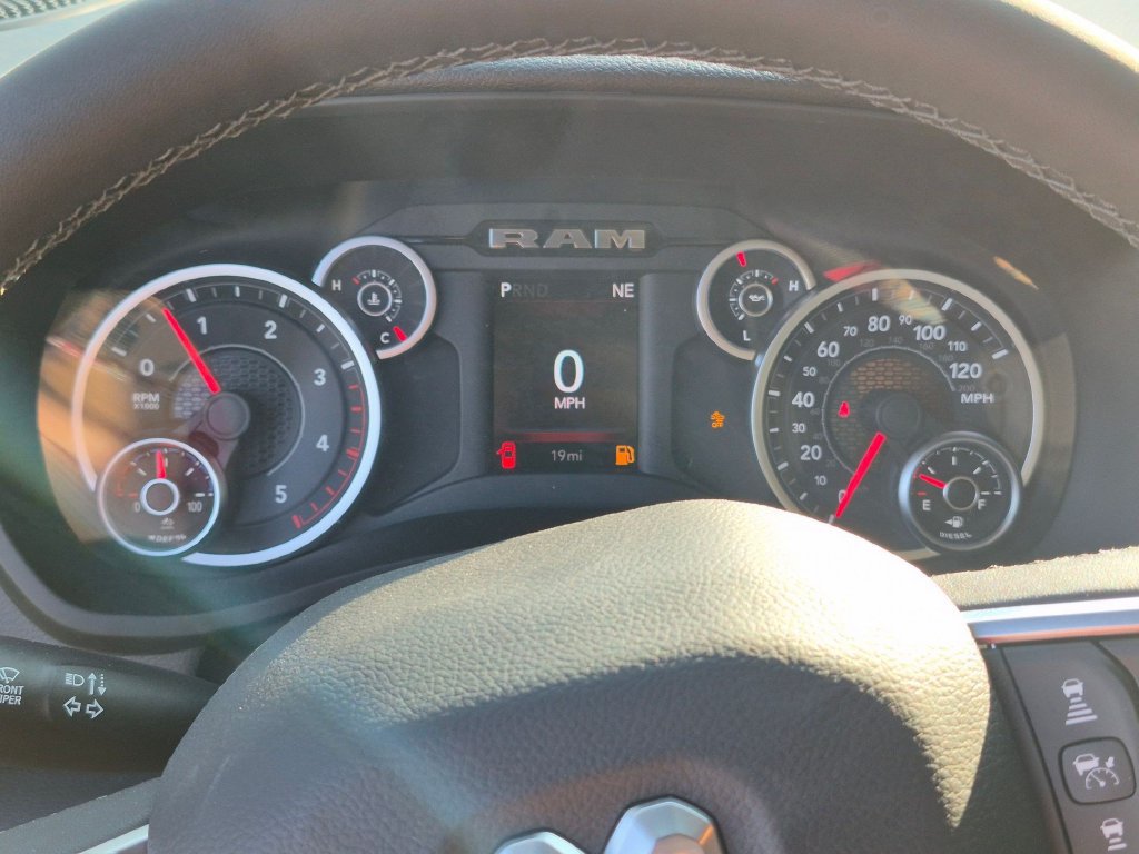 New 2026 RAM 3500 Big Horn AWD/4WD image 16