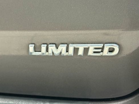 Used 2011 Toyota Sienna Limited image 13