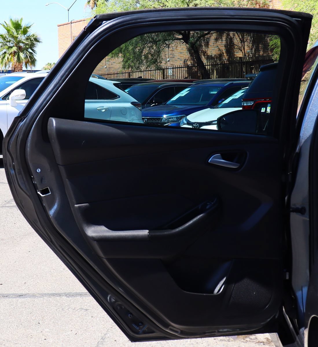 Used 2018 Ford Focus ST FWD image 32