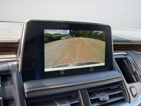 Used 2024 Chevrolet Tahoe Premier RWD image 17