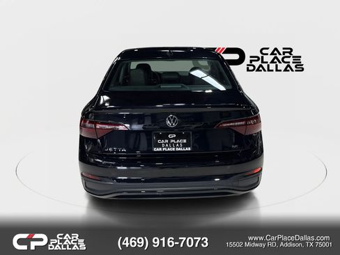 Used 2022 Volkswagen Jetta SE FWD image 6