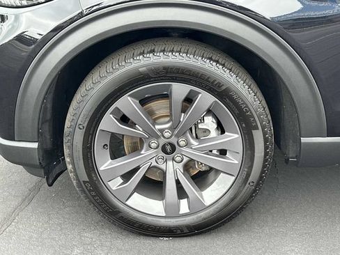 Used 2025 Ford Explorer Active w/ Active Comfort Package AWD/4WD image 31