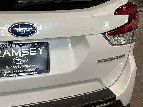 Used 2022 Subaru Forester Limited w/ Popular Package #2 image 11