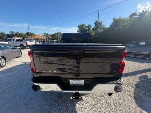 Used 2024 Chevrolet Silverado 2500 LT AWD/4WD image 7