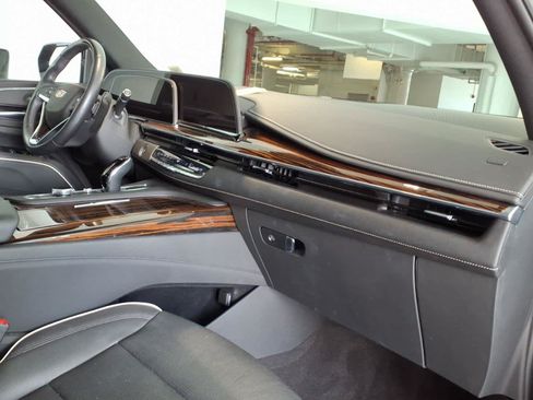Used 2023 Cadillac Escalade Premium Luxury w/ LPO, Floor Liner Package AWD/4WD image 20