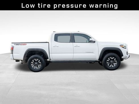 Used 2023 Toyota Tacoma TRD Off-Road image 8