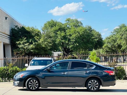 Used 2015 Nissan Altima 2.5 S FWD image 5