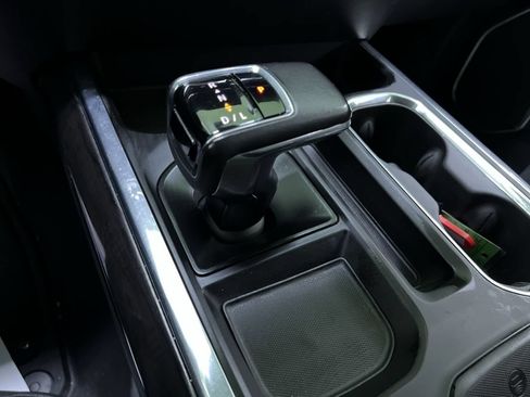Used 2022 Chevrolet Silverado 1500 LTZ w/ LTZ Convenience Package II AWD/4WD image 24