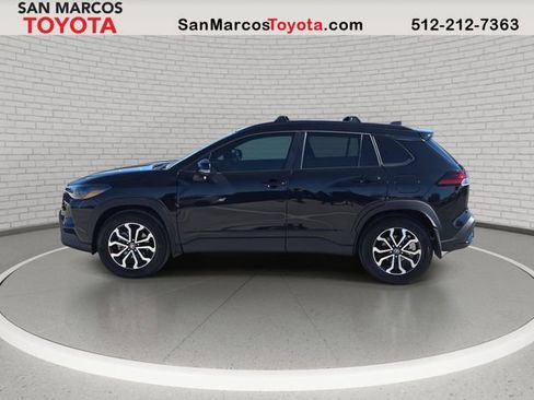 Used 2026 Toyota Corolla Cross SE image 8