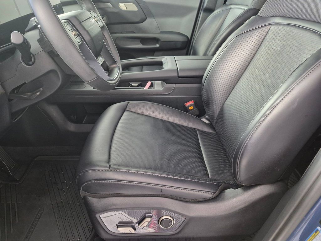 Used 2027 Kia Telluride S w/ Towing Package AWD/4WD image 14