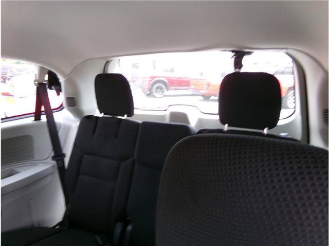 Used 2017 Dodge Grand Caravan SE FWD image 9
