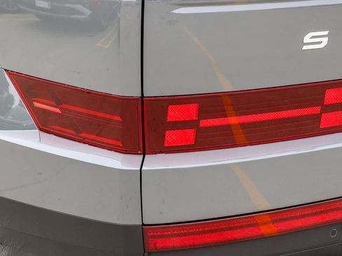 New 2026 Hyundai Santa Fe SEL image 9