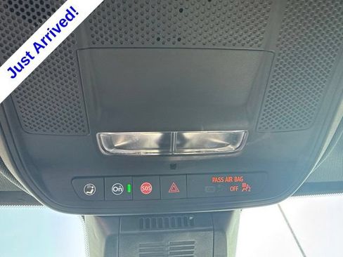 Used 2025 Chevrolet Equinox LT w/ Convenience Package II FWD image 18