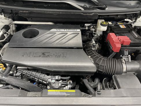 Used 2023 Nissan Rogue SV image 16