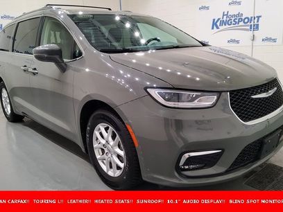 Used 2021 Chrysler Pacifica Touring-L