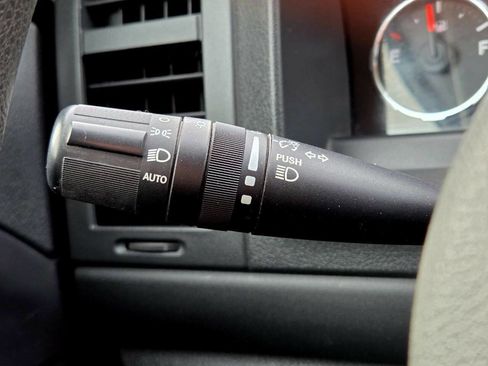 Used 2012 Jeep Liberty Sport image 36