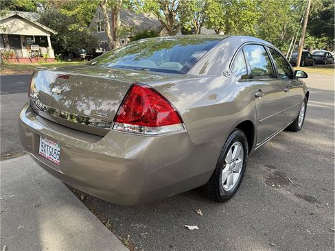 Used 2007 Chevrolet Impala LT w/ Preferred Equipment Group FWD image 7