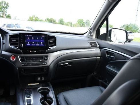 Used 2023 Honda Ridgeline RTL-E image 24