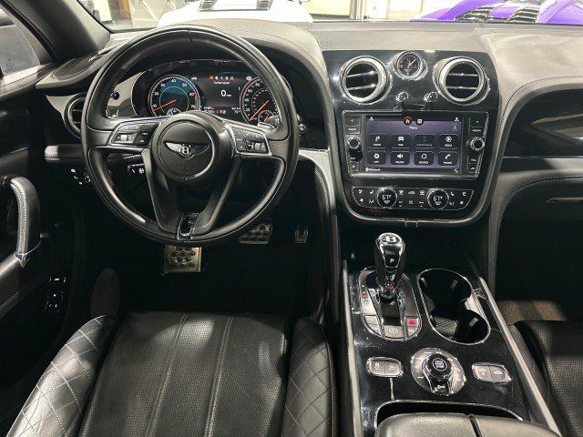 Used 2017 Bentley Bentayga AWD/4WD image 43