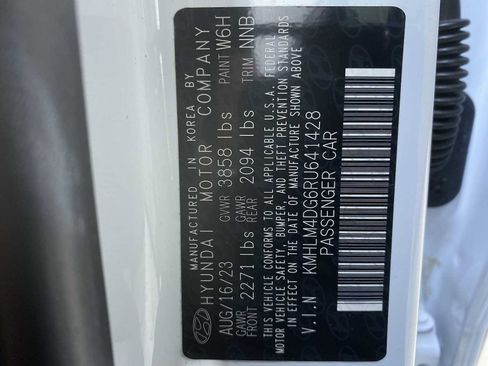 Used 2024 Hyundai Elantra SEL FWD image 21
