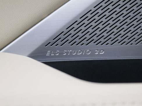 Used 2023 Acura MDX SH-AWD w/ Advance Package image 14