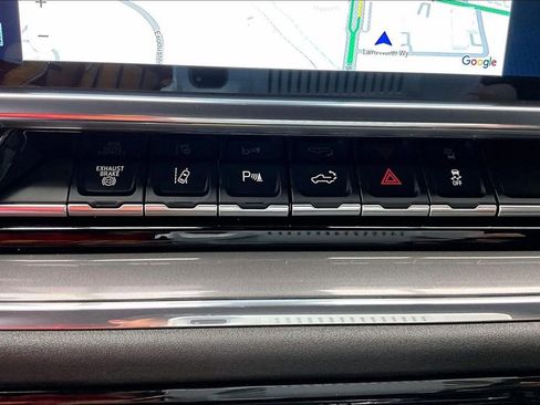 Used 2024 Chevrolet Silverado 2500 High Country AWD/4WD image 31