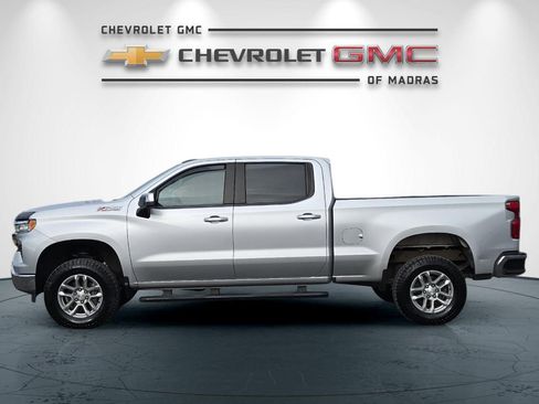 Used 2022 Chevrolet Silverado 1500 LT w/ Z71 Off-Road Package image 6