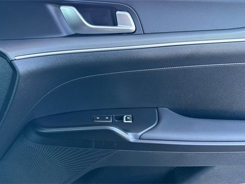 New 2026 Kia K5 LXS image 19