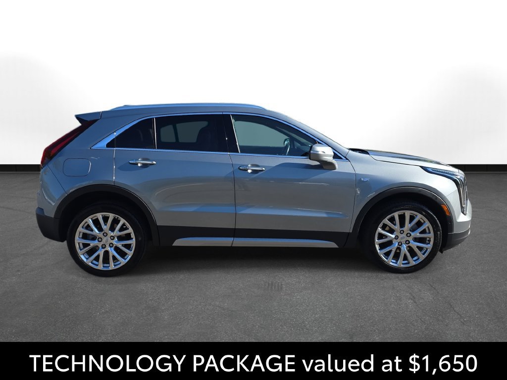 Used 2023 Cadillac XT4 Premium Luxury w/ Technology Package AWD/4WD image 5