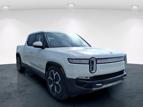 Used 2022 Rivian R1T Adventure AWD/4WD image 8