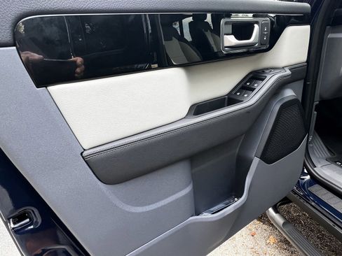 New 2025 INEOS Grenadier Fieldmaster Edition image 13