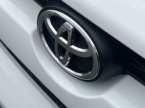 Used 2015 Toyota 4Runner SR5 Premium AWD/4WD image 23