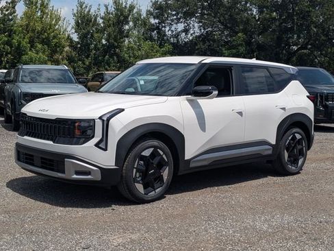 New 2027 Kia Seltos S FWD image 2