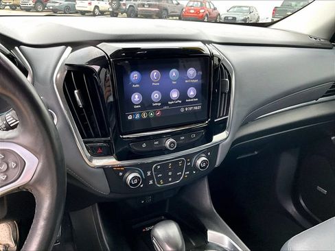 Used 2021 Chevrolet Traverse Premier AWD/4WD image 19