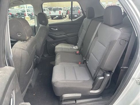 Used 2021 Chevrolet Traverse LS FWD image 22