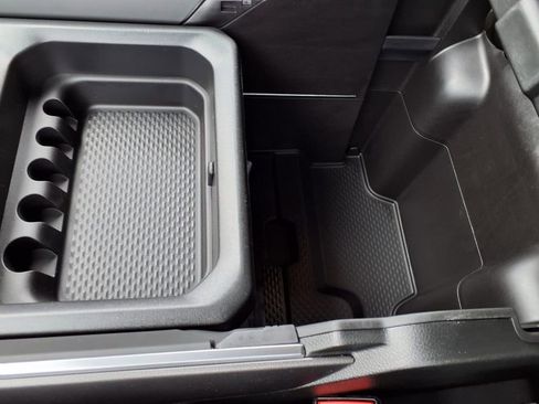 New 2026 RAM 1500 Express AWD/4WD image 11