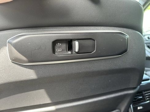 Used 2024 BMW X5 xDrive40i w/ Premium Package image 14