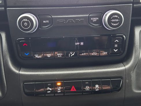 Used 2022 RAM ProMaster 3500 w/ Driver Convenience Group image 14