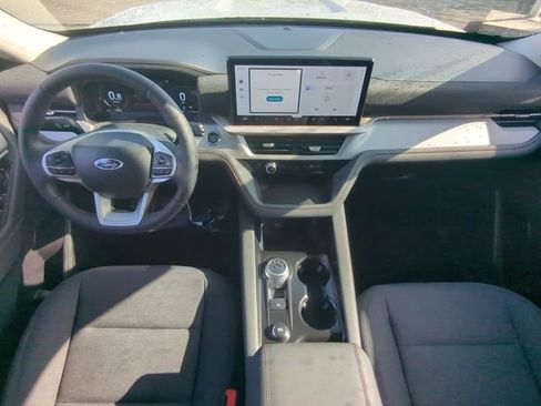 New 2026 Ford Explorer Active image 16