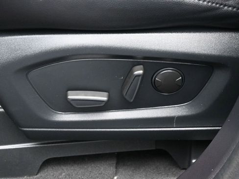 Used 2022 Ford Explorer ST image 11