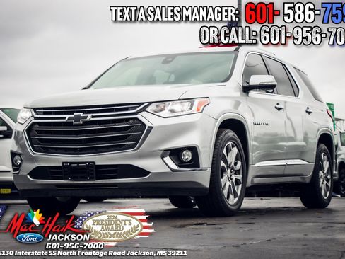 Used 2018 Chevrolet Traverse Premier w/ Driver Confidence II Package image 2