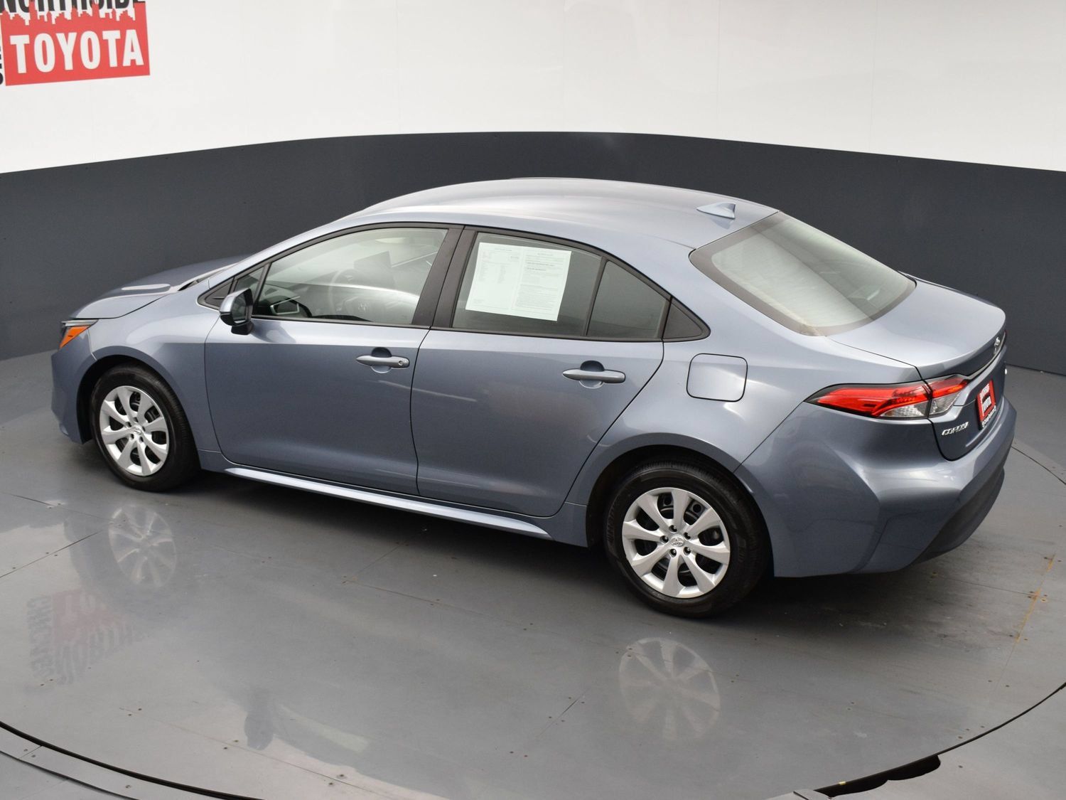 Used 2025 Toyota Corolla LE FWD image 18
