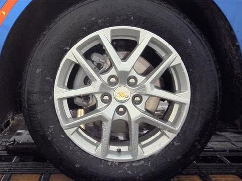 Used 2024 Chevrolet Equinox LT image 9