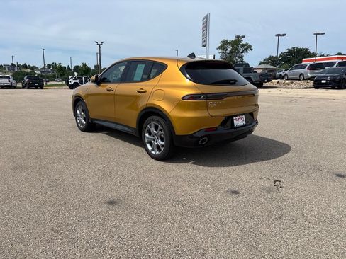 Used 2024 Dodge Hornet R/T AWD/4WD image 3