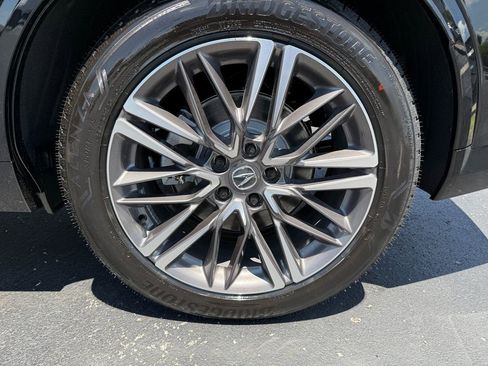 New 2026 Acura MDX SH-AWD w/ Advance Package image 9