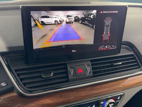 Certified 2025 Audi Q5 2.0T Premium image 24
