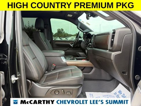 Used 2025 Chevrolet Silverado 2500 High Country w/ High Country Premium Package AWD/4WD image 34