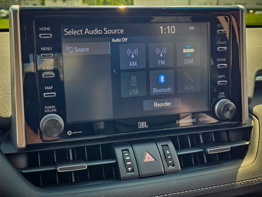 Used 2019 Toyota RAV4 XLE Premium w/ Cold Weather Package AWD/4WD image 23