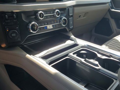 New 2026 Ford F450 Platinum w/ Platinum Plus Package image 19